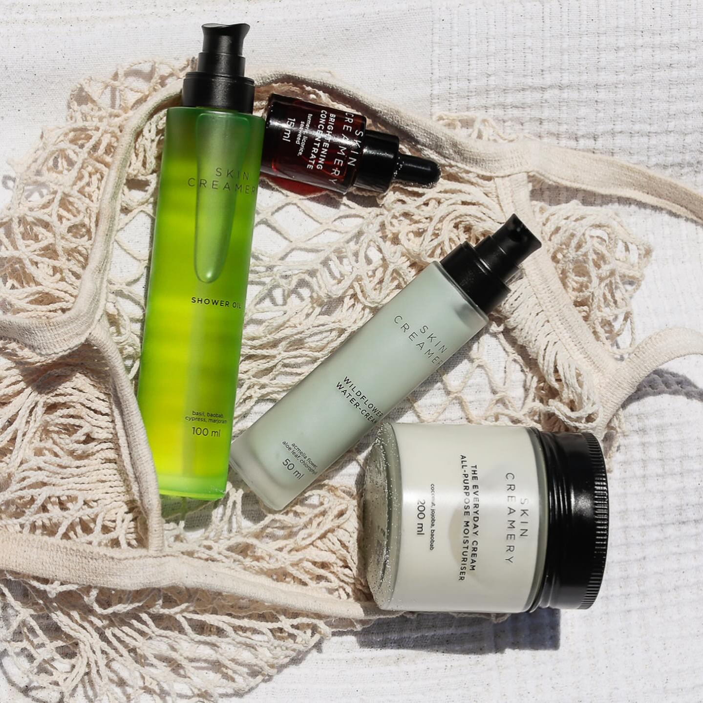 🌾 Some days, your skin just needs kindness.
Our Wildflower Water-Cream was made for those quiet moments—when you pause, breathe, and reach for something gentle. Malachite, baobab, and wild botanicals come together to calm, hydrate, and quietly restore.
It doesn’t promise perfection. Just balance. Softness. A glow that feels like you again.
Whenever you're ready—it's waiting.
#FaceYourGlow #savannagoodness #WildflowerMoments #SlowSkincare