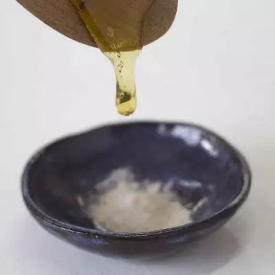 FCPHoney-Facemask3-400x400 How to make a facial mask